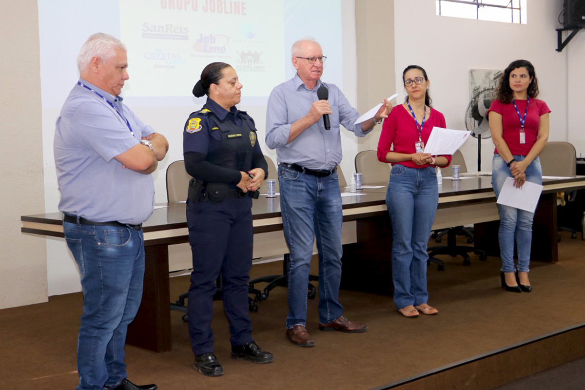 Reforçando a segurança Municipal: Job Line ministra um treinamento de capacitação a 90 vigias designados para prestar serviços nas secretarias de Bragança Paulista.