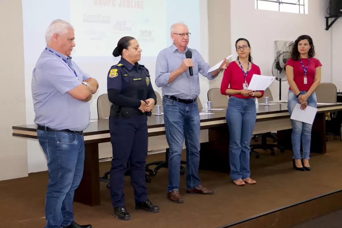 Reforçando a segurança Municipal: Job Line ministra um treinamento de capacitação a 90 vigias designados para prestar serviços nas secretarias de Bragança Paulista.