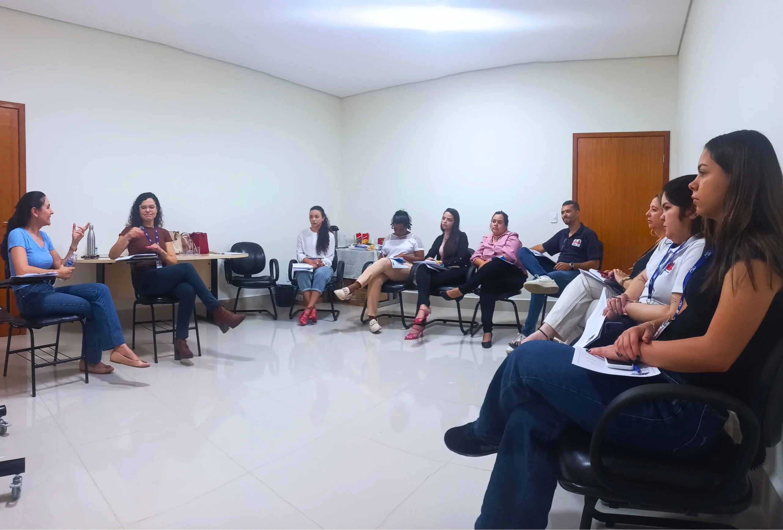 Potencializando a Eficiência: Treinamento de Recrutamento e Seleção do Grupo Job Line